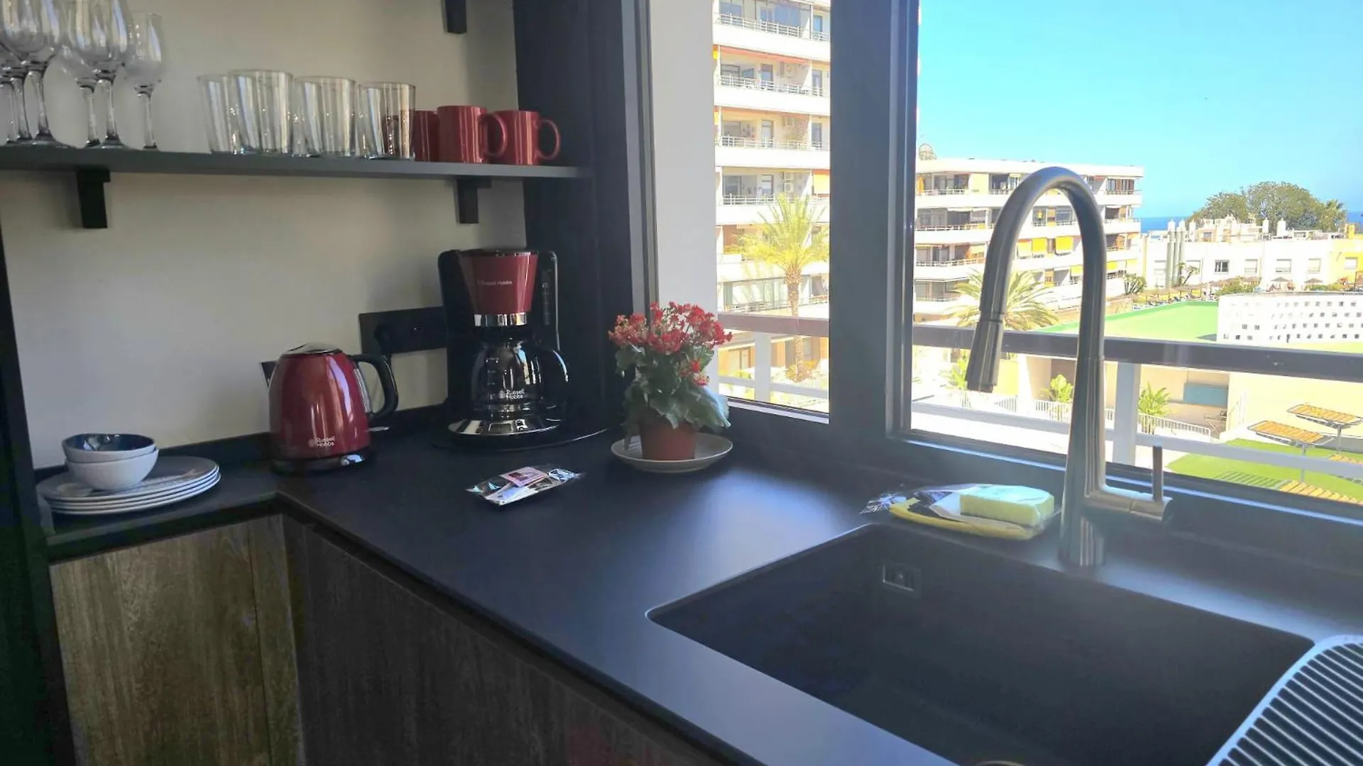 Rivendale 2 Bedroom 2 Bathroom With Balcony And Sea Views In The Nogalera Complex By Namaste Elite Торремолинос 0*,  Испания